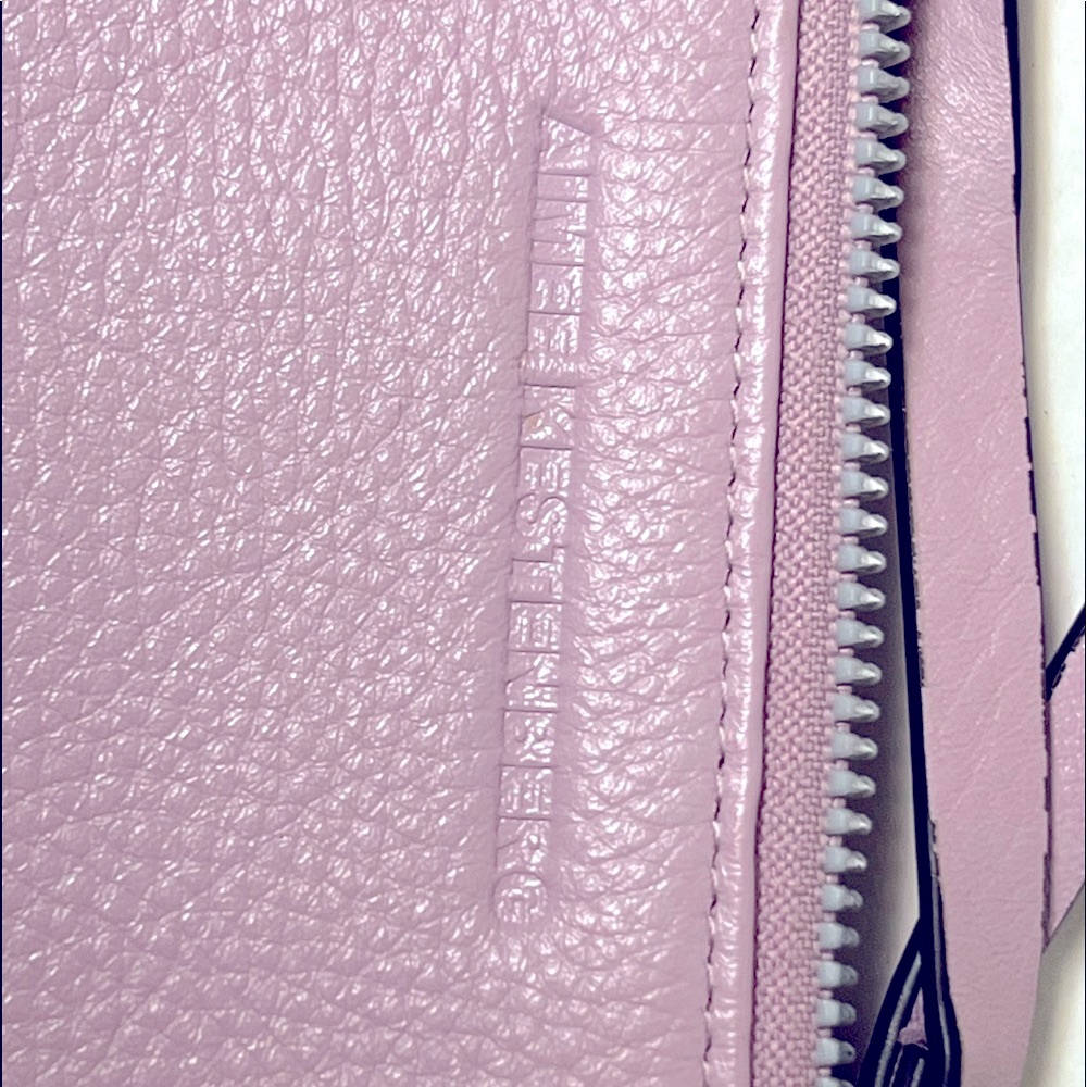 Aimee Kestenberg lavender 👜 purse/wristlet